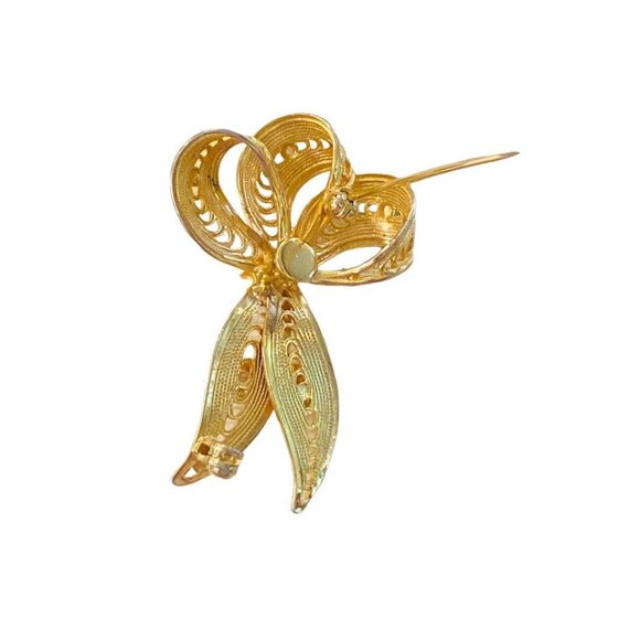 Vintage Goldtone and Faux Pearl Vintage Brooch Filigree Ribbon Shape 1.75" - Picture 13 of 14